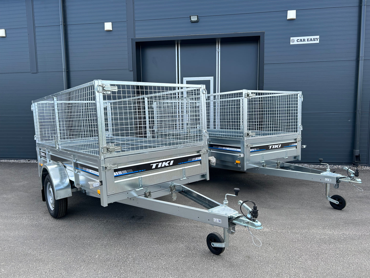 Tiki CS-265R Trailers with lattice gate/net gate